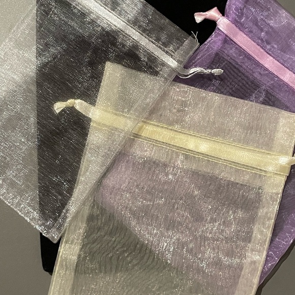 Natural Rough Selenite Oval Vintage Style 925 Silver Plated Pendant – Brand New - Picture 7 of 7